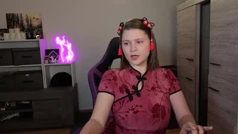 Tina Angel online show from September 30, 2025, 5:29 pm