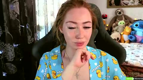 Snapshot of tinabrook chatting on April 13, 2026, 4:51 am Tina online show from April 13, 2026, 4:51 am