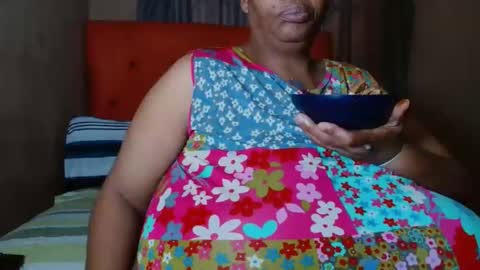 Snapshot of tinagiant chatting on April 21, 2026, 8:09 am tinagiant online show from April 21, 2026, 8:09 am