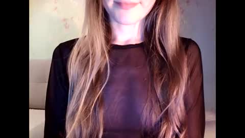 Lisa online show from December 8, 2024, 5:07 am