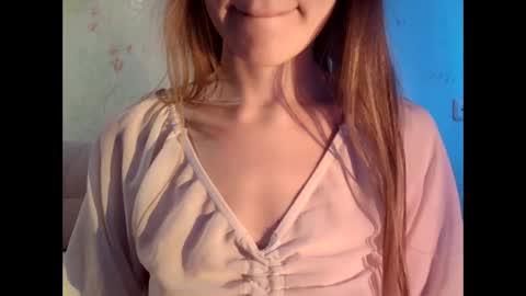 Lisa online show from December 24, 2024, 7:49 am