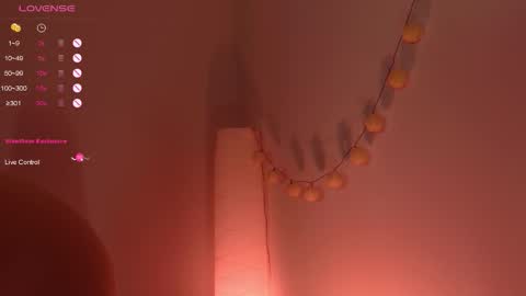 Polly online show from September 20, 2025, 11:39 pm