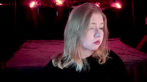 TinkerrBelll online show from January 18, 2026, 8:12 pm