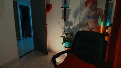 Snapshot of tinnadawson chatting on March 17, 2026, 1:32 am I AM BELLA ----------- follow my IG TINNS 69 online show from March 17, 2026, 1:32 am