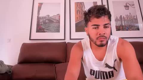 tinoclandestino online show from December 15, 2024, 11:12 am