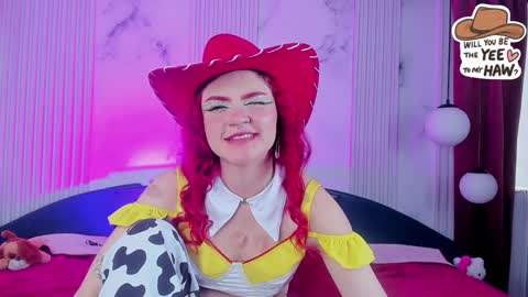 Snapshot of tiny__emmy chatting on December 13, 2024, 8:15 pm Emmy blue berry1 online show from December 13, 2024, 8:15 pm