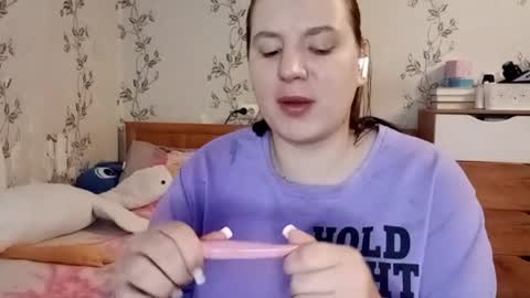 Snapshot of tiny_alkaid chatting on April 5, 2026, 4:15 pm tiny_alkaid online show from April 5, 2026, 4:15 pm