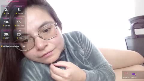 Tiny Caroline online show from September 26, 2025, 8:57 pm