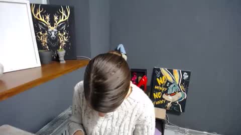 Gloria online show from November 26, 2025, 7:42 am