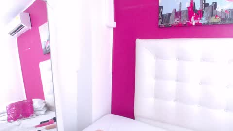 Snapshot of tiny_whore18 chatting on February 3, 2025, 5:35 pm tiny_whore18 online show from February 3, 2025, 5:35 pm