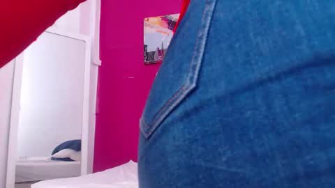 Snapshot of tiny_whore18 chatting on November 13, 2025, 8:41 pm tiny_whore18 online show from November 13, 2025, 8:41 pm