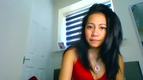 Snapshot of tinyasian911718 chatting on January 3, 2025, 1:25 pm Tinyasian911718 sweetinyasian instagram online show from January 3, 2025, 1:25 pm