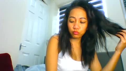 Snapshot of tinyasian911718 chatting on January 7, 2025, 12:20 pm Tinyasian911718 sweetinyasian instagram online show from January 7, 2025, 12:20 pm