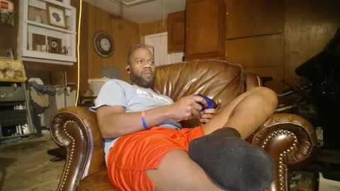 tinycock_1979 online show from October 28, 2025, 6:28 am