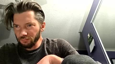 tinyguynicecock online show from June 8, 2026, 6:25 am