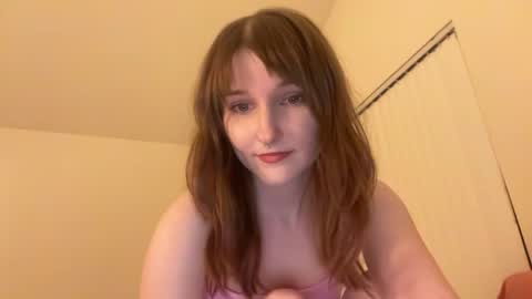 Snapshot of tinytittytia chatting on June 6, 2026, 5:23 am Tia online show from June 6, 2026, 5:23 am