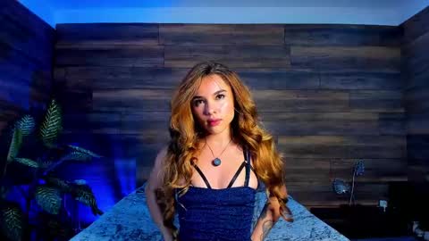 Snapshot of tinyw0nder chatting on October 15, 2025, 9:59 pm Instagram tinyw0nder online show from October 15, 2025, 9:59 pm