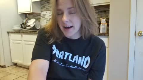 tinywithtiddies online show from October 25, 2025, 1:40 pm