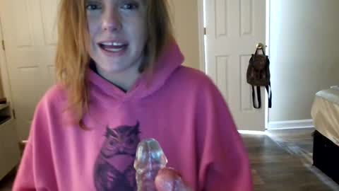 Snapshot of tinywithtiddies chatting on February 11, 2026, 5:01 am tinywithtiddies online show from February 11, 2026, 5:01 am