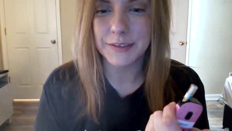 Snapshot of tinywithtiddies chatting on April 12, 2026, 4:28 am tinywithtiddies online show from April 12, 2026, 4:28 am