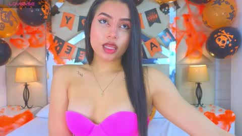 Tiphani Walker online show from October 28, 2025, 10:23 pm