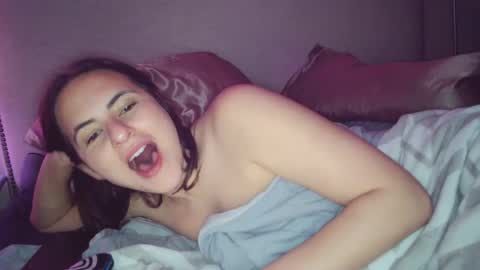 Tipsy Daisy online show from February 14, 2025, 9:24 am