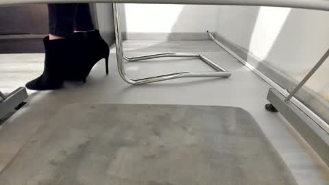 Anna online show from January 6, 2025, 10:02 am