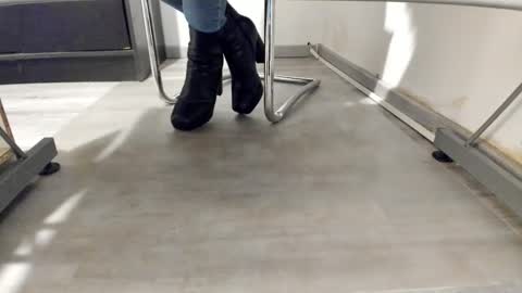 Anna online show from January 10, 2026, 4:42 pm