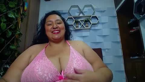 TISTMATURE online show from September 19, 2025, 1:56 pm