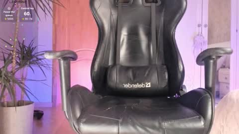 titioneloveee online show from November 12, 2025, 4:46 am