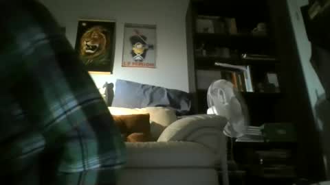 Snapshot of titlovercums chatting on May 2, 2026, 7:57 am titlovercums online show from May 2, 2026, 7:57 am