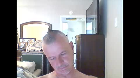 tx46m online show from October 13, 2025, 6:41 pm