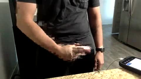 tnich28 online show from October 14, 2025, 11:27 pm