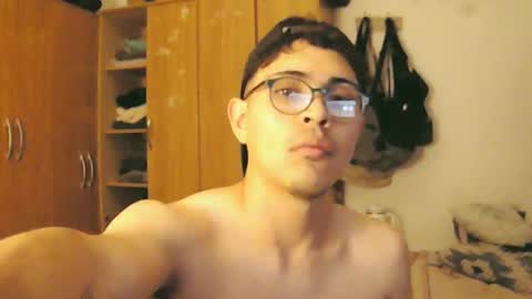 Snapshot of tobiasg974 chatting on October 14, 2025, 11:05 pm tobiasg974 online show from October 14, 2025, 11:05 pm