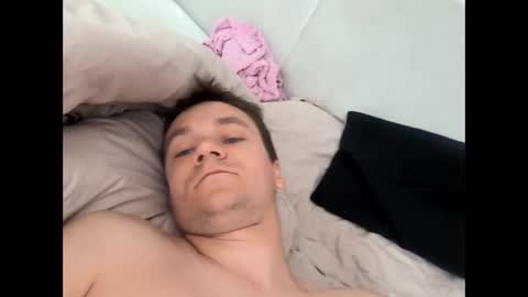 tobiasz950215 online show from May 5, 2026, 6:43 am