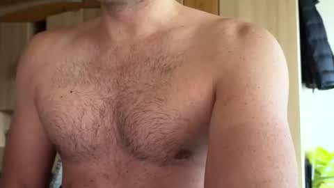 Snapshot of tobster1989 chatting on December 28, 2024, 8:58 am tobdog online show from December 28, 2024, 8:58 am