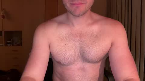 Snapshot of tobster1989 chatting on January 19, 2025, 11:10 pm tobdog online show from January 19, 2025, 11:10 pm