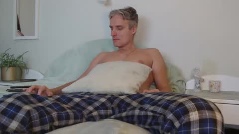 Snapshot of toffmen chatting on December 14, 2024, 2:53 pm Daniel Bisexual uncut 20cm online show from December 14, 2024, 2:53 pm