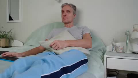 Snapshot of toffmen chatting on December 23, 2024, 8:22 am Daniel Bisexual uncut 20cm online show from December 23, 2024, 8:22 am
