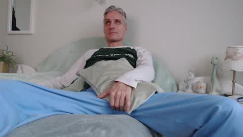 Snapshot of toffmen chatting on January 25, 2025, 8:00 am Daniel Bisexual uncut 20cm online show from January 25, 2025, 8:00 am