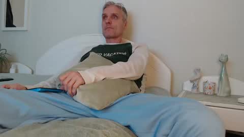 Snapshot of toffmen chatting on January 26, 2025, 2:52 pm Daniel Bisexual uncut 20cm online show from January 26, 2025, 2:52 pm