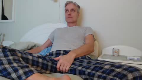 Snapshot of toffmen chatting on February 15, 2025, 3:39 pm Daniel Bisexual uncut 20cm online show from February 15, 2025, 3:39 pm
