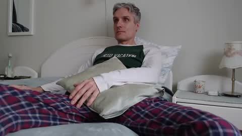 Snapshot of toffmen chatting on March 2, 2025, 7:54 am Daniel Bisexual uncut 20cm online show from March 2, 2025, 7:54 am