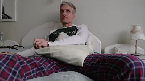Snapshot of toffmen chatting on March 2, 2025, 2:54 pm Daniel Bisexual uncut 20cm online show from March 2, 2025, 2:54 pm