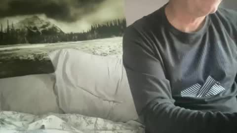 Joshua1983 online show from October 21, 2025, 3:24 pm