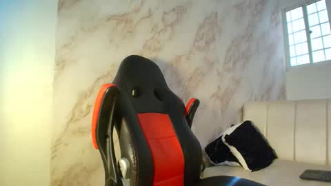 toji lee online show from January 11, 2026, 8:14 pm