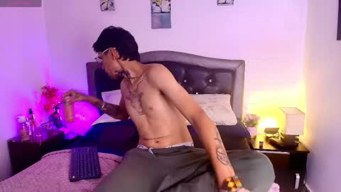 Snapshot of toji_zenni chatting on May 13, 2026, 5:05 am toji_zenni online show from May 13, 2026, 5:05 am