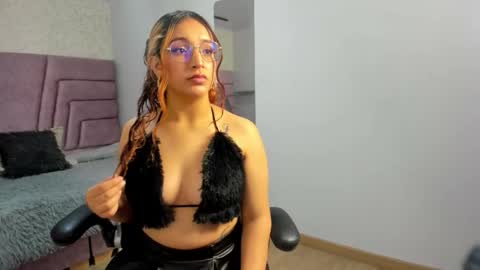 Snapshot of tokyo_royal chatting on March 2, 2026, 8:04 pm tokyo_royal online show from March 2, 2026, 8:04 pm