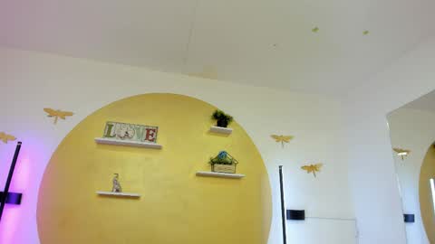 Tokyo  online show from April 4, 2026, 12:35 pm