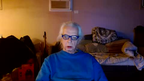 tom112292014 online show from February 12, 2025, 12:27 am